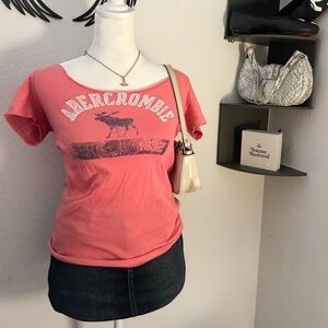abercrombie top ✧･ﾟ